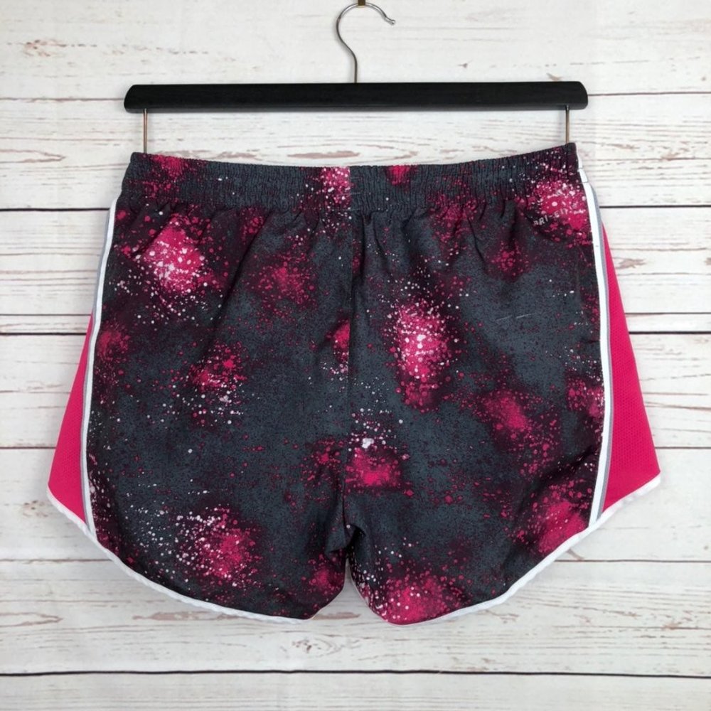 Nike Dri Fit Tempo Shorts Medium - Picture 2 of 6